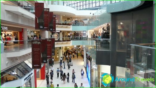 المحلات التجارية والمولات في سنغافورة