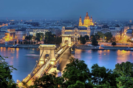 Aktivitäten in Budapest