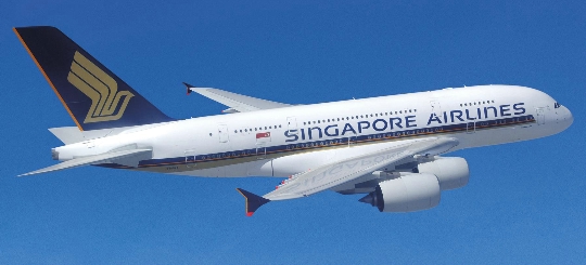 كم تطير من سنغافورة الى موسكو؟