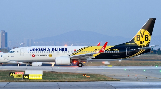 كم تطير من اسطنبول الى موسكو؟