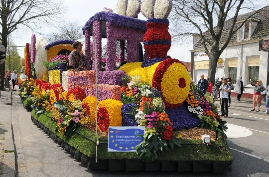 Парад на цветята в Холандия