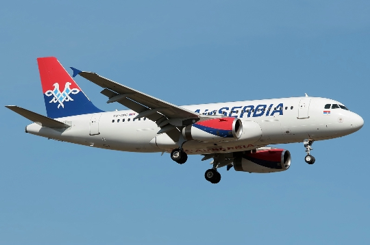 Hoeveel om te vliegen van Belgrado naar Moskou?