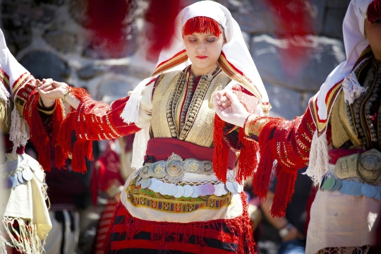 تقاليد مقدونيا