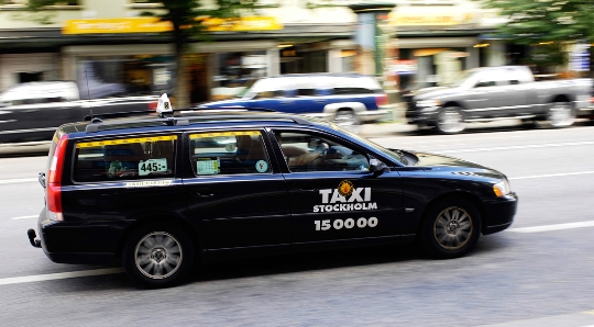 سيارات الأجرة في السويد
