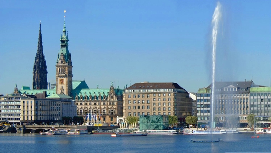 2 gün içinde Hamburg