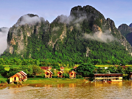 Laos resorts