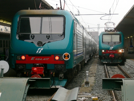 Железници на Италия