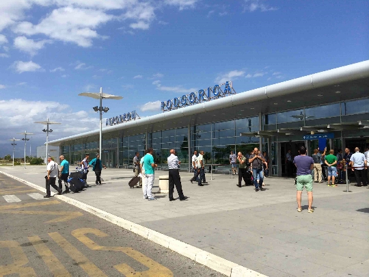 مطارات الجبل الأسود