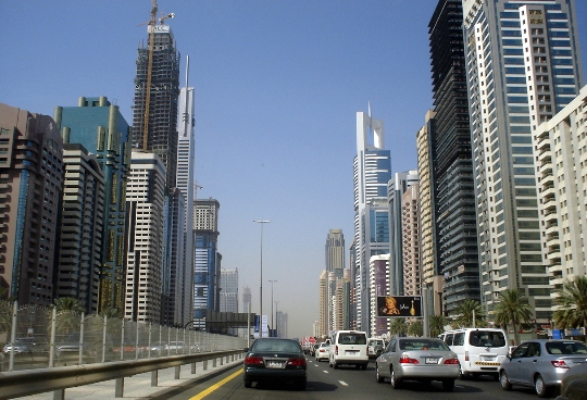 Улици в Дубай
