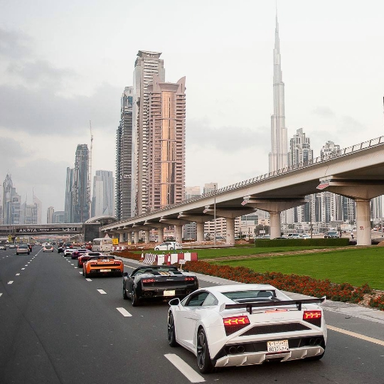 Dubai Straßen