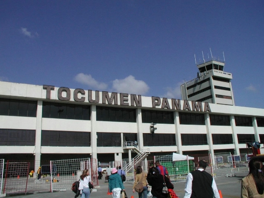 مطارات بنما