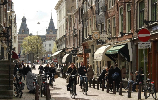 شوارع أمستردام