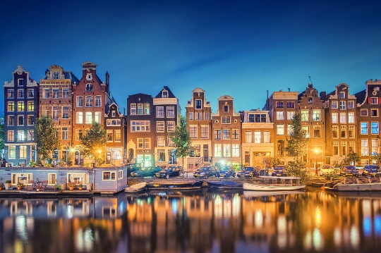 Амстердамски наблюдателни площадки