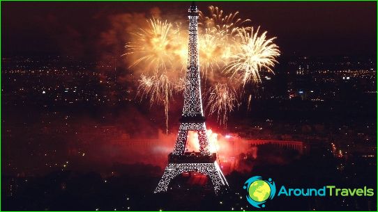 Fuegos artificiales de año nuevo en París