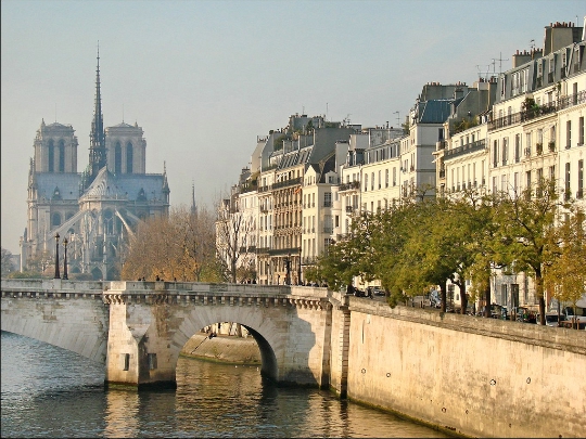 Paris est la capitale de la France