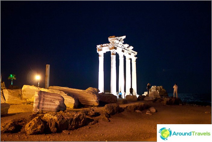 Remains of the temples of Athena and Apollo in the city of Side.