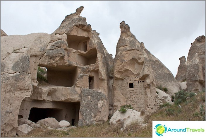 Poblíž Goreme. Dům v řezu.