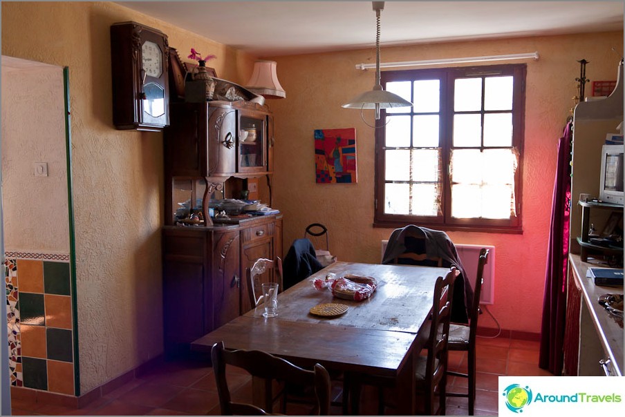 The kitchen of one of our friends, simple but tasteful