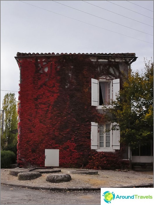 A toy house in one of the towns in the South of France