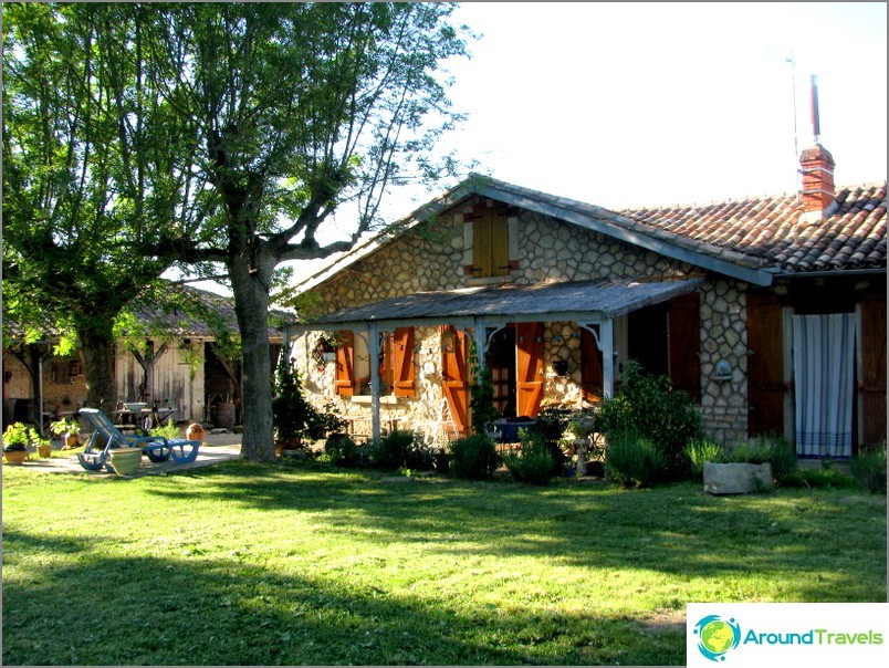 Very cozy house of our French friends