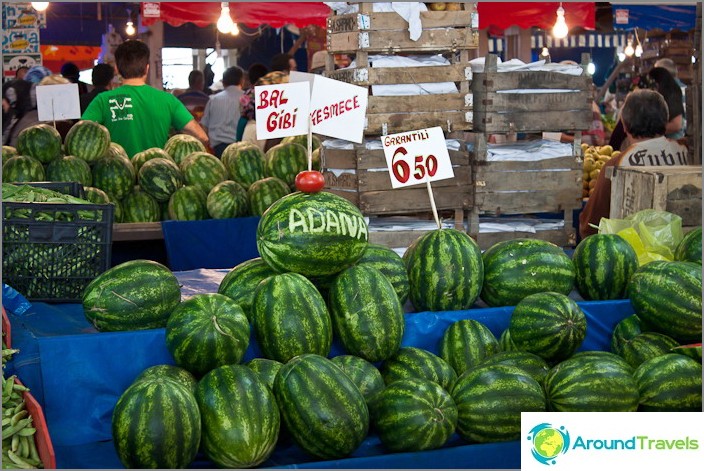 Bazaar in Karasu. Turkey.