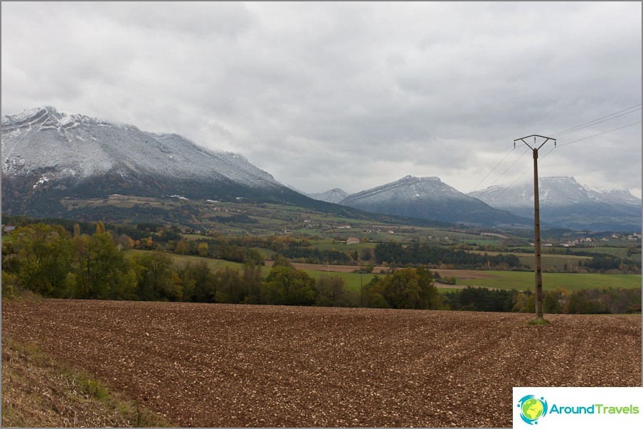 Vägar i Frankrike - bergslandskap