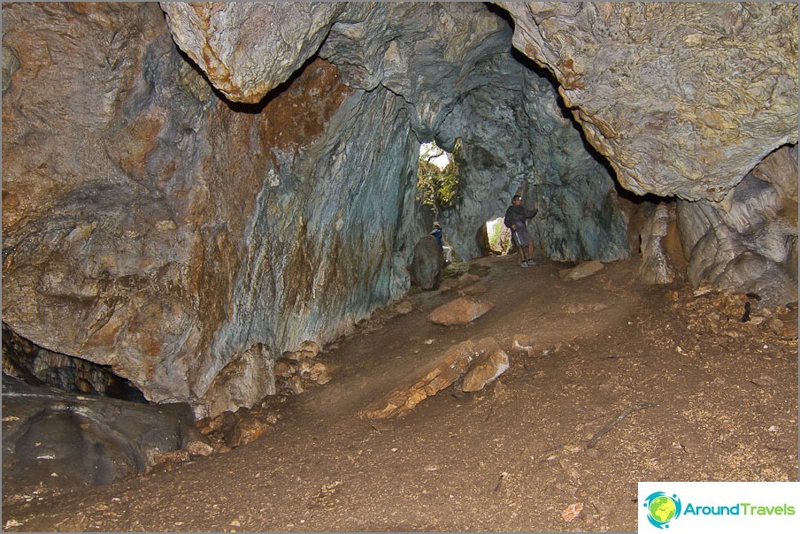 Terpi-Koba cave inside
