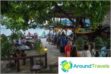 Phi Phi Adası'nda Carpe Diem Cafe ve Akşam Ateş Gösterisi