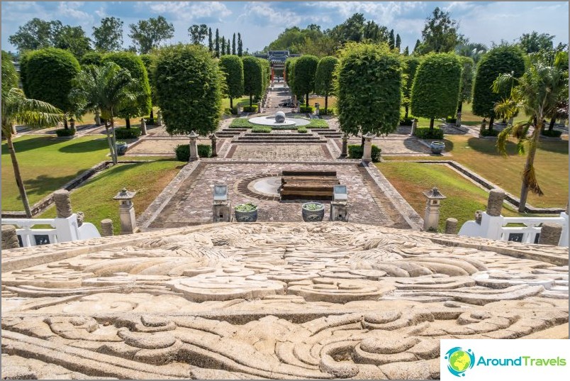 Három királyság park Pattayában - drága és félreeső