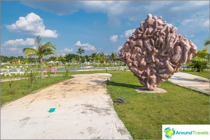 Love Art Park em Pattaya - um parque erótico para um amador