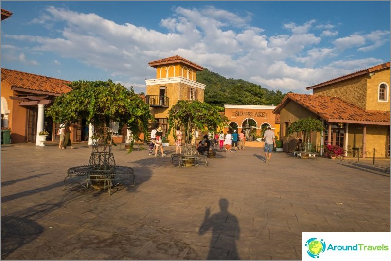 Silver Lake Vineyard en Pattaya - agradable paseo y vino