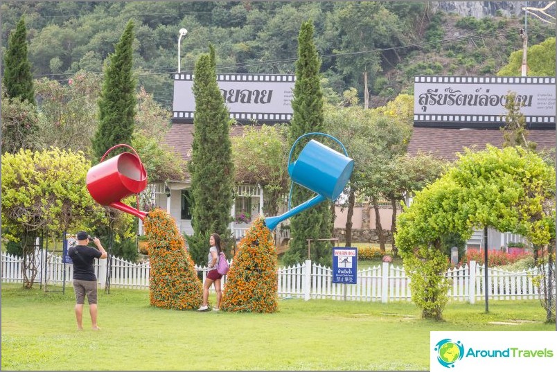 파타야의 실버 레이크 포도원-좋은 산책과 와인