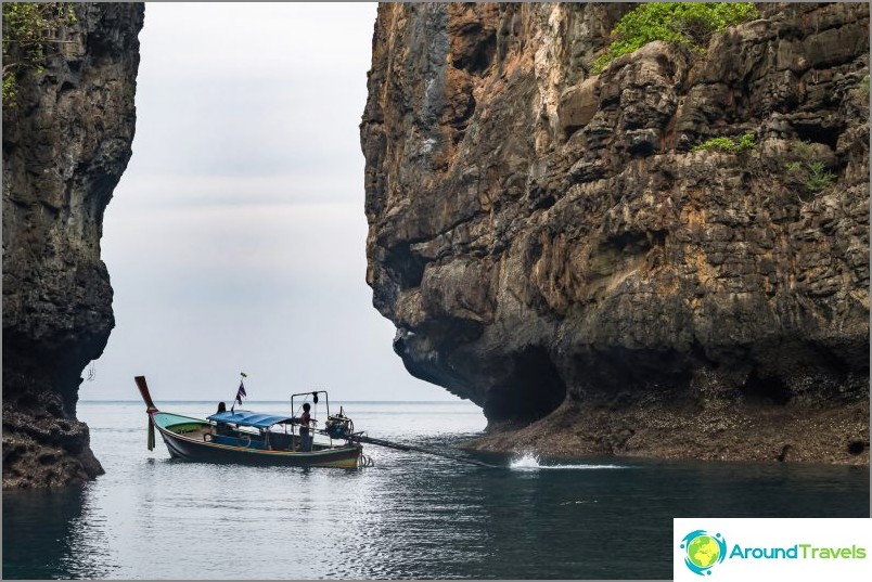 Excursion to the Phi Phi islands in Thailand - my review and how best to go