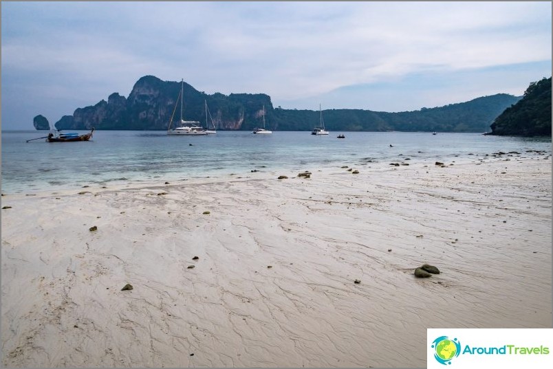 Excursion to the Phi Phi islands in Thailand - my review and how best to go