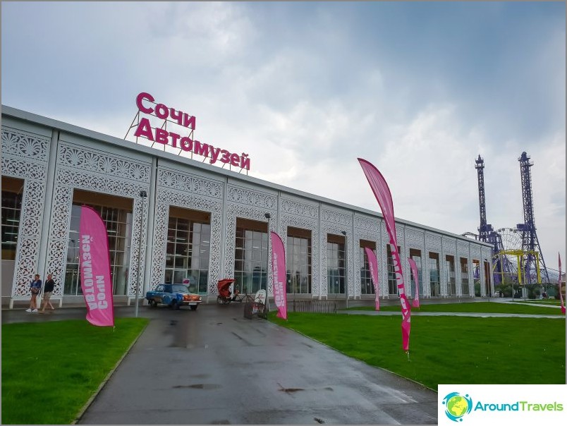 Car Museum i Olympic Park - nostalgi for Sovjetunionen