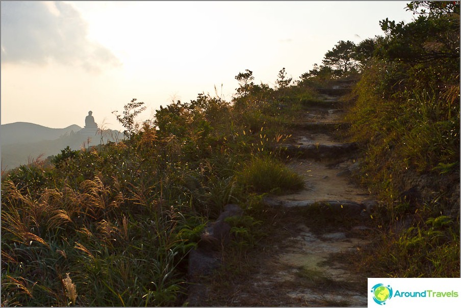 Lantau Trail - Ga rond Ngong Ping