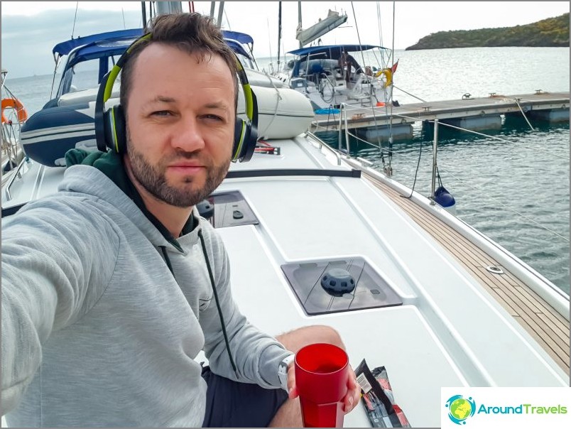 Su uno yacht in Sicilia - ogni mattina, caffè e ambiente