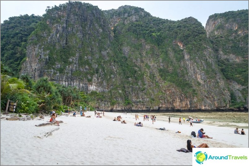 Maya Bay on Phi Phi - the whole truth about the beach from the movie with DiCaprio