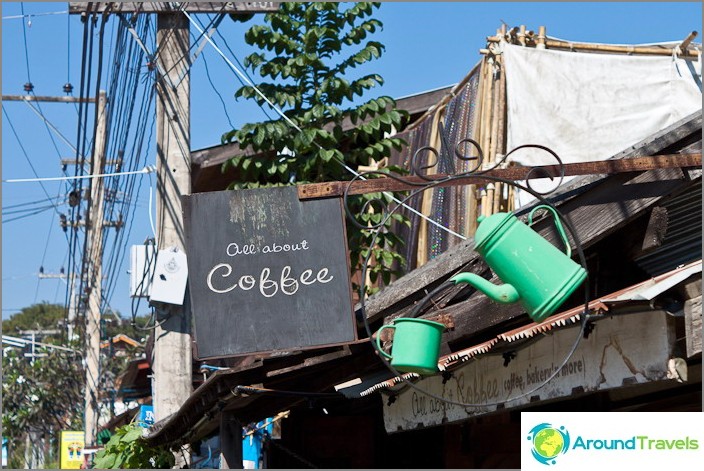 Walking Street in Pai