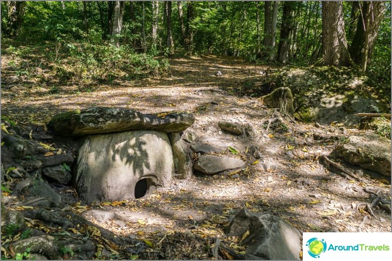 Dolmens v Krasnaya Polyana