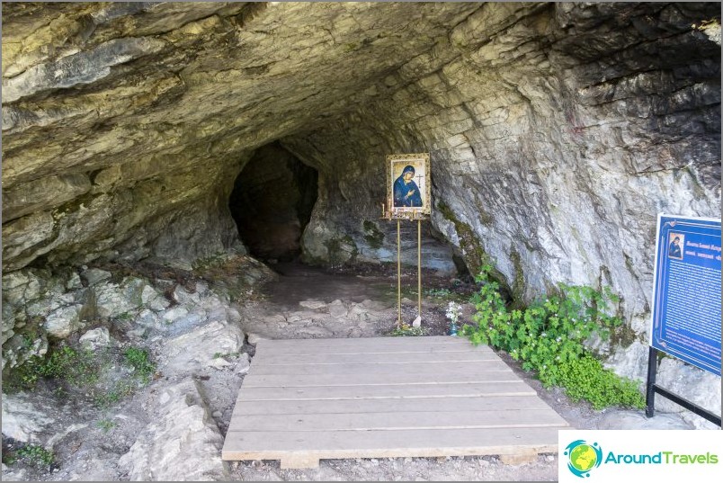 Akhshtyrskaya cave in Sochi - my review of a popular attraction