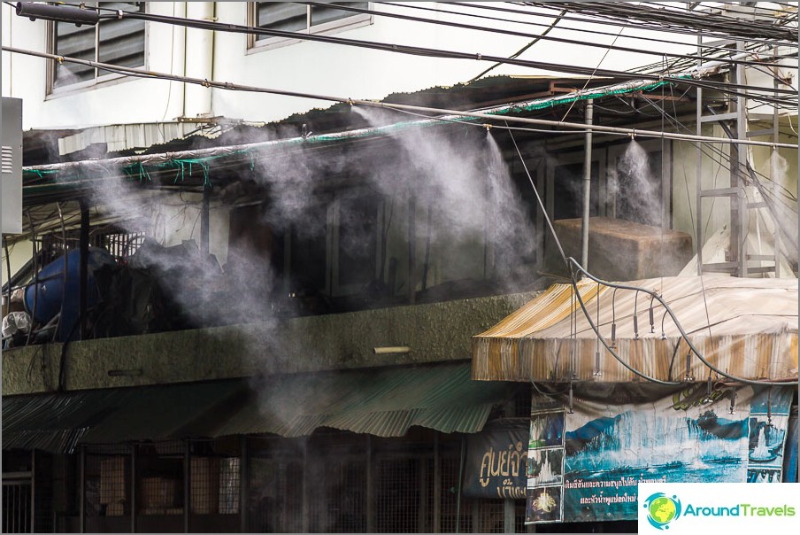 Refrescamos y humedecemos las calles