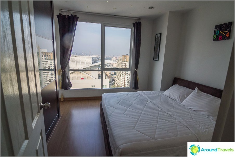 Quarto amplo com vista para Bangkok