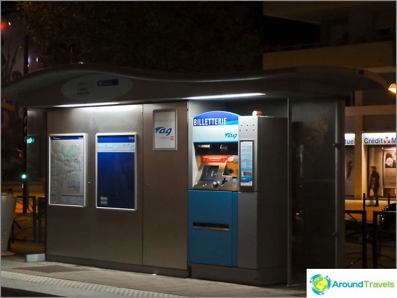 Distributeurs automatiques de tickets de tramway