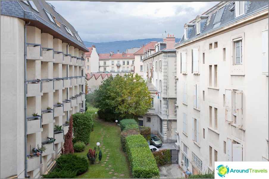 These are the courtyards in Grenoble