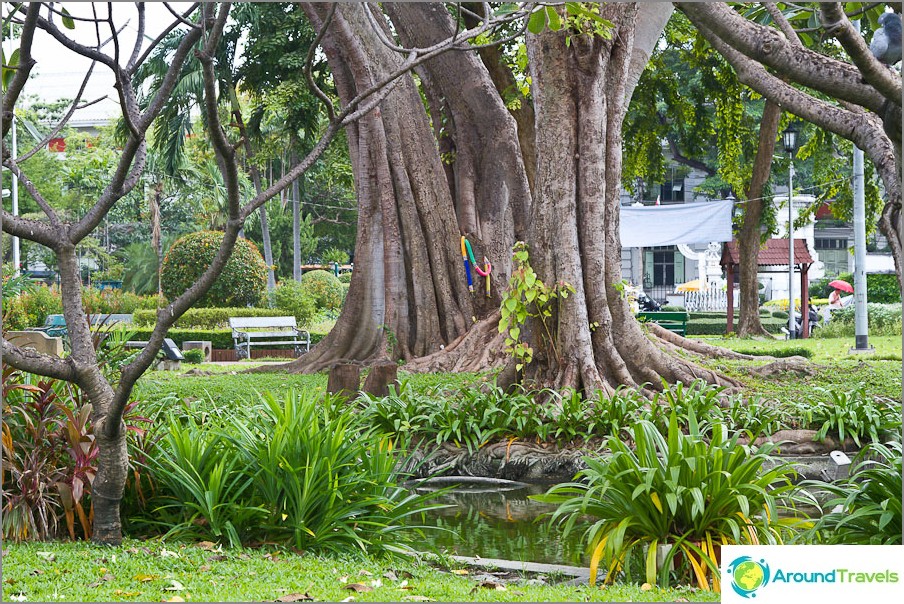 Park Saranrom v Bangkoku