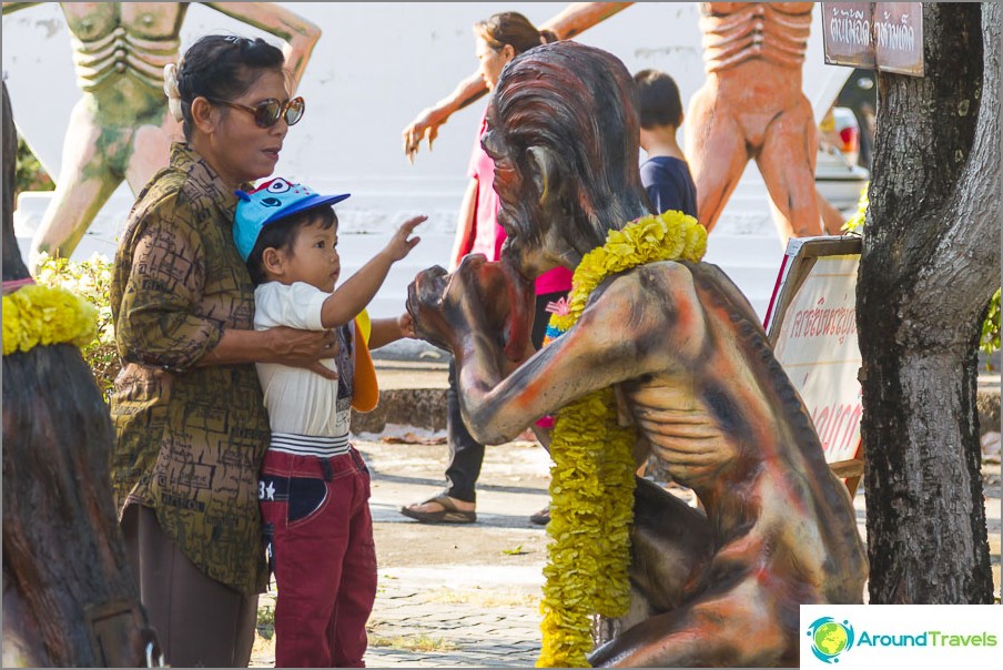 The guy is clearly not happy with the temple of Hell and Paradise