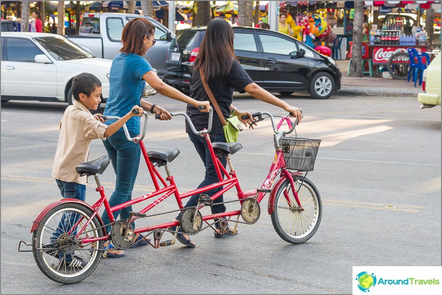 Fahrradverleih ist in Bang Saen beliebt