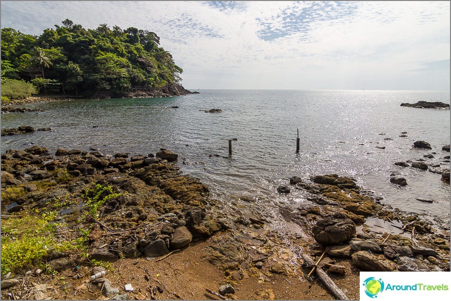 Beach near Cliff Cottege