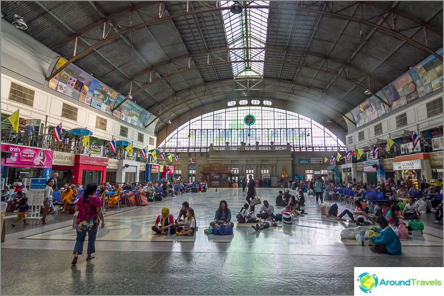 Tågstation i Bangkok